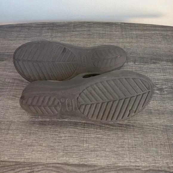 Crocs Bundle 8W Lot Sandals Brown Black - Picture 5 of 10